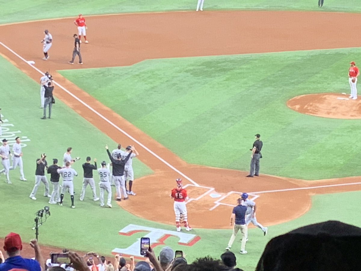 leewatson's tweet photo. Very cool to see Judge hit No. 62!! https://t.co/1HVUvXhgrI