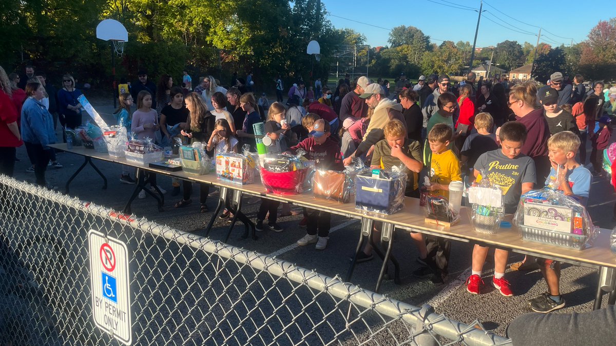 Queen Elizabeth PS tweet media