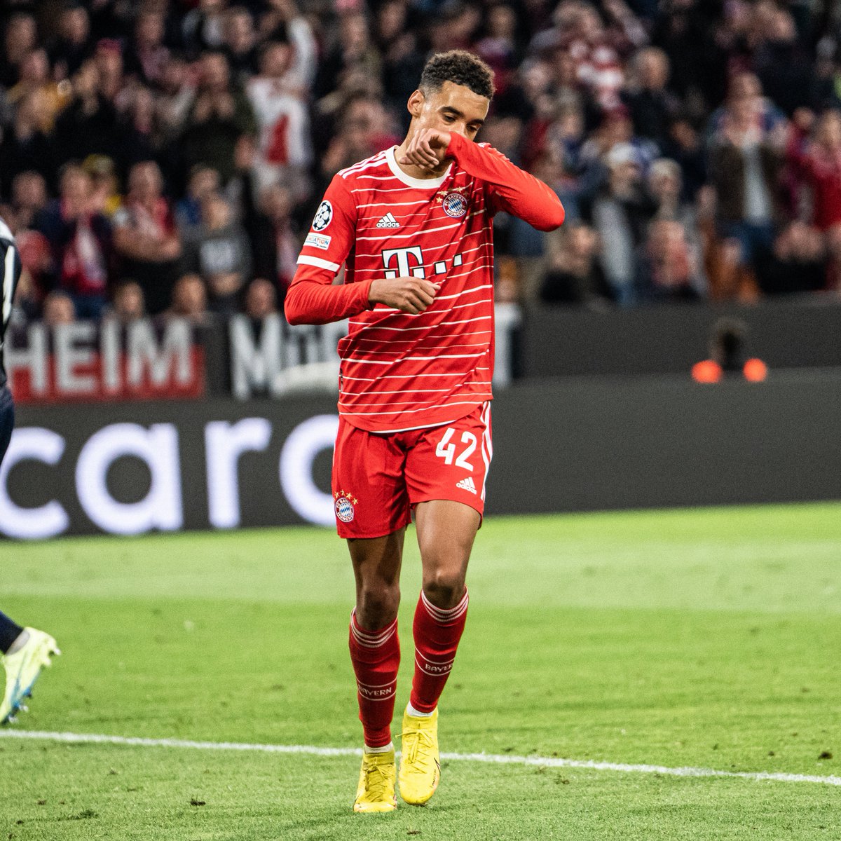 FCBayernEN's tweet photo. The last time we lost at home in the Champions League group stages, @JamalMusiala was only 10 years old 🤯

#MiaSanMia #FCBPLZ https://t.co/G4KylhWurT