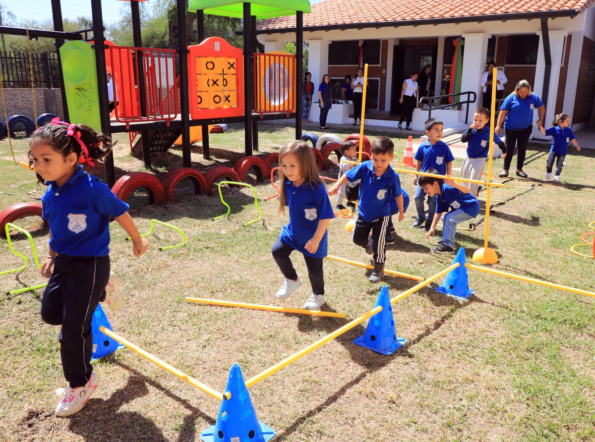 silvana_abdo's tweet photo. ¡Un nuevo Espacio de Desarrollo Infantil EDI @kunuugovpy ya funciona en la ciudad de José Falcón, departamento de Presidente Hayes, en el predio de la Escuela Antoliano Garcete! 

Felices de seguir habilitando lugares para que nuestros niños reciban atención integral. ❤️ https://t.co/lPgaNij8Ax
