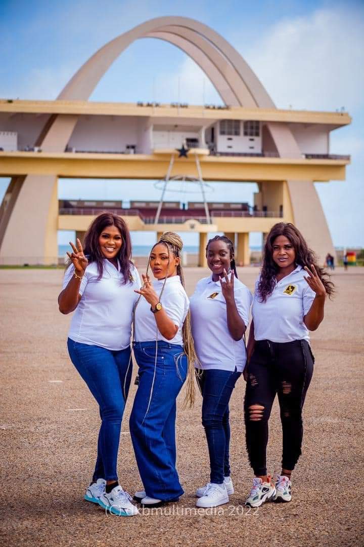 KutaBen's tweet photo. Shatta movement Divas are such a beautiful Queens if you are not SM boy forget about love 😜 #GOGALBUM2022  #SmDivas 🔥🔥🔥🔥🤝 paaa pàaaa paaa pàaaa https://t.co/vEdcjNOomM