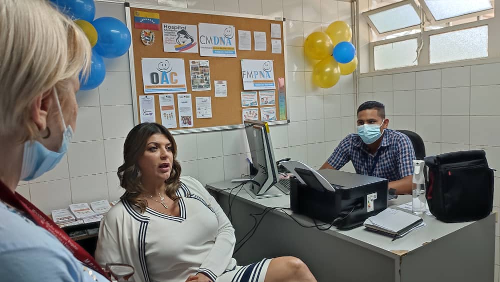 GabrielaEsSucre's tweet photo. Con gran alegría, inauguramos la Oficina de Atención al Ciudadano #CDNNA, en el Materno Infantil del Este #Petare, brindamos apoyo para trámites, orientación a padres y representantes, recepción de denuncias y mucho más en defensa de la infancia #RostrosDeMiPueblo #4Oct https://t.co/yJsy3mbsPE