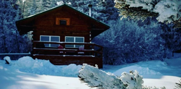 ABCancerLottery's tweet photo. 3 DAYS LEFT! Enter to win this romantic winter getaway to a cozy Cowboy's Cabin or Bunkhouse for two. Purchase of a ticket supports the Alberta Cancer Foundation, which means supporting Albertans facing cancer. https://t.co/a0CBQFF6cZ #albertacancer #cashandcarslottery https://t.co/P4Q2ObHYJa