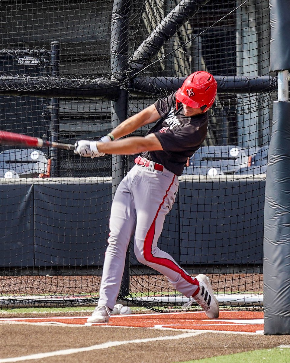 RaginCajunsBSB's tweet photo. Time to #PunchTheCard 

#GeauxCajuns ⚜️ https://t.co/g4jAi64AwK