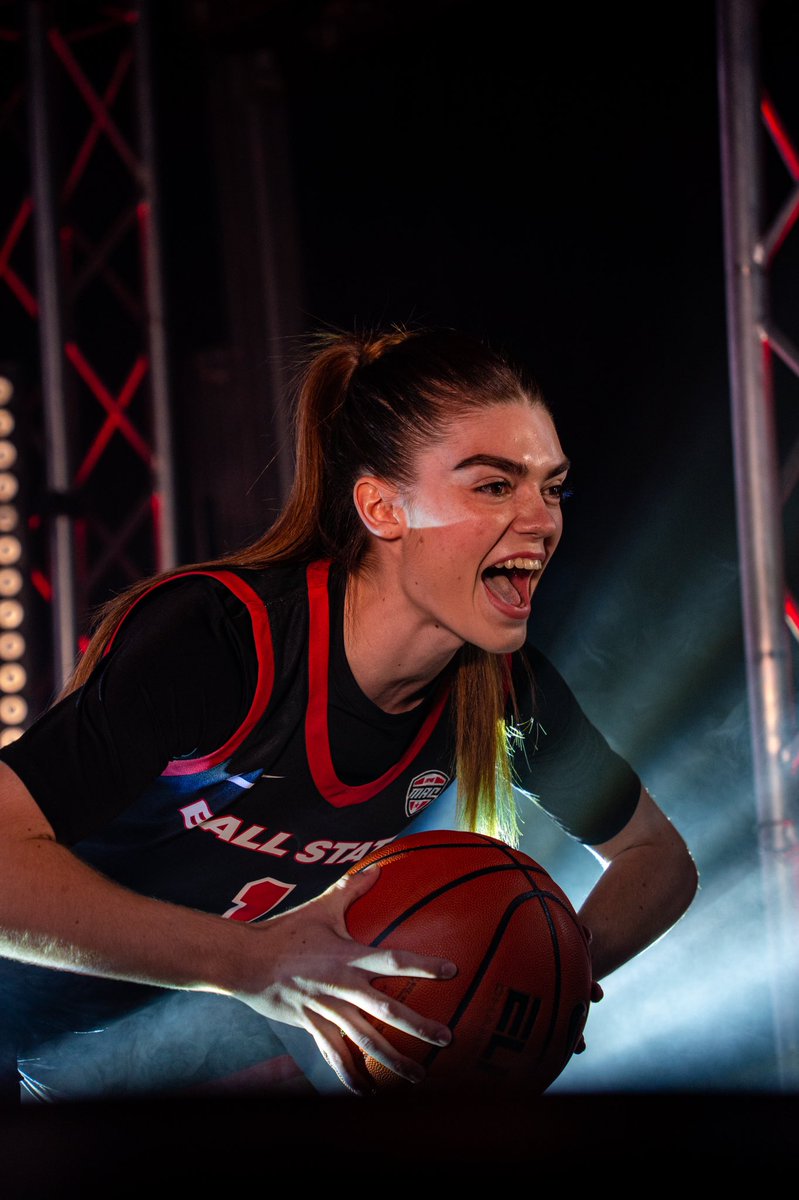 .@ballstatewbb having some fun in the studio today 🏀🔥 stay tuned… 👀 📸: @n_l_lawler #ChirpChirp | #WeFly | #BallState | #SportsMediaMajor