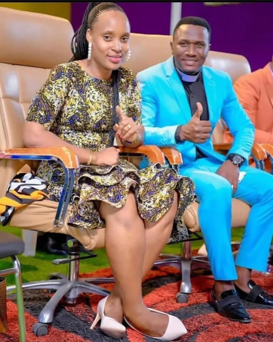HauleFx's tweet photo. KAMA KWELI POLISI WANASEMA MKE WA MASANJA HANA HATIA BASI NI #KAFARA YA KANISA ILI WAPATE WATU NA SADAKA...WAMEMUWEKA MSUKULE. https://t.co/HGl2YWo8Fo