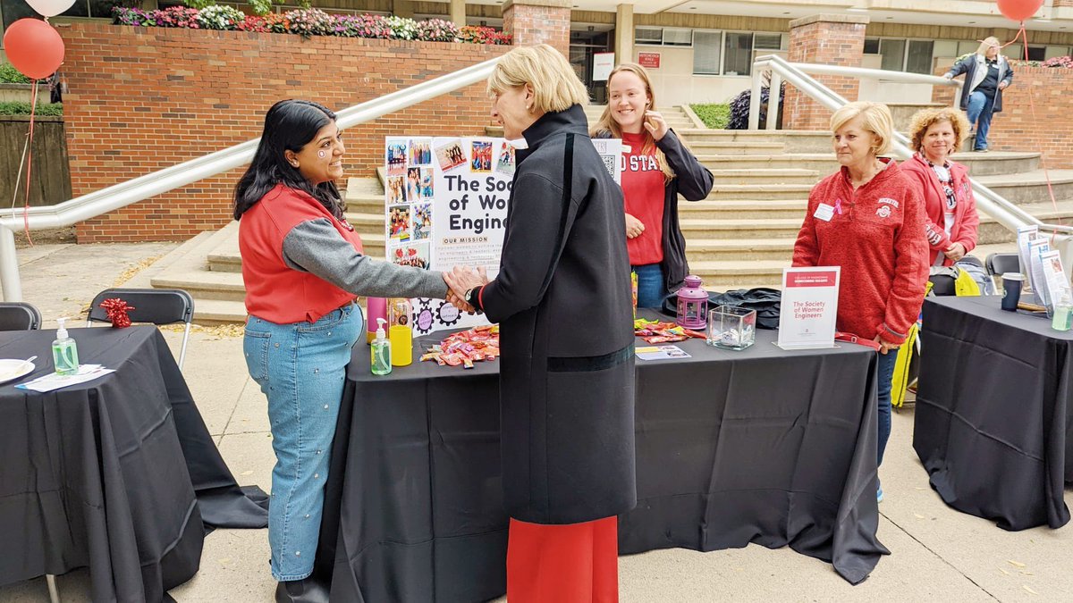 OSUSWE's tweet image. OSU SWE got to meet two amazing women in engineering at the College of Engineering Homecoming Tailgate yesterday; Dean Howard and President Johnson! ⚙️✨

We hope everyone had a great homecoming weekend… go bucks!🌰❤️