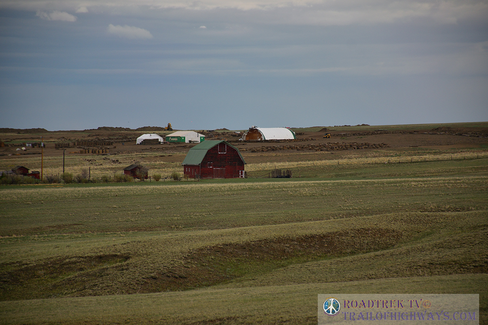TrailofHighways's tweet photo. Cruising the scenic front range of Montana
:
#hiking #wilderness #getoutside #hikers #camperlife #travel #outdooradventure #colorado #harmonicaarch #travelandtourism https://t.co/hoa0sxTMbA