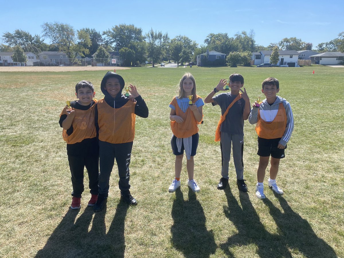 Tara Capouch tweet media