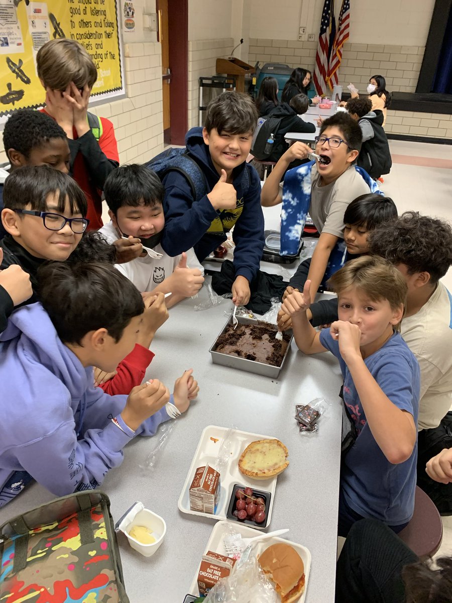 Poe Middle School tweet media