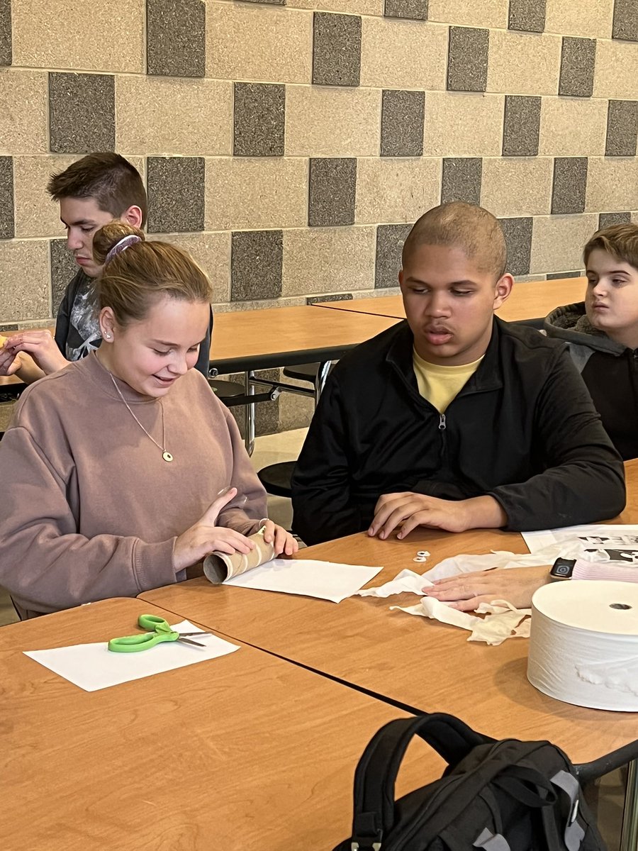 ASmutok's tweet photo. I had so much fun at the #SpartanSidekicks gathering today! Crafts, snacks, games… so fun! Thanks for the invite @UHSspartancafe! What a great event! #inclusionisforall #spartanpride @UxbHSPrincipal https://t.co/QupAnTjQdI