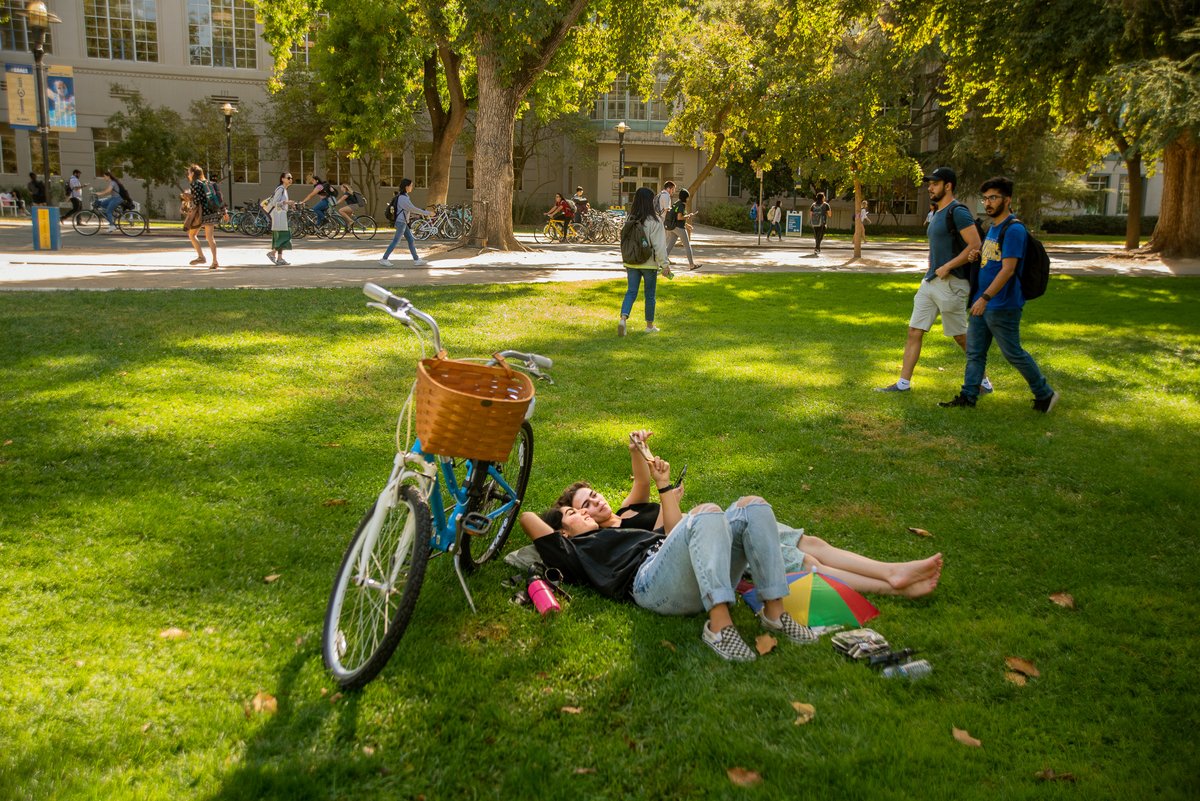 ucdavisbiology's tweet photo. To our #CBSAggies and to all who observe, have a blessed #YomKippur, and may you have an easy fast. https://t.co/fn82J6Tkgs
