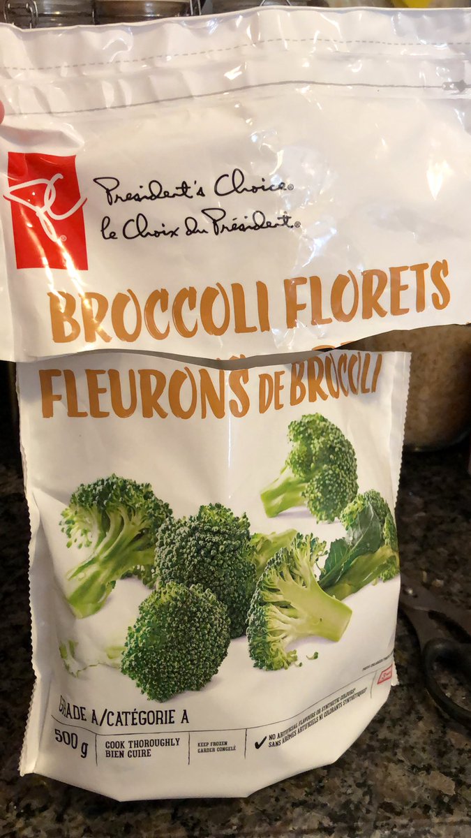 Peady's tweet photo. Utterly ridiculous packaging. It doesn’t have to be this way. No frozen broccoli florets need this kind of real estate. 😑#HeyPC https://t.co/DbAMisABEh
