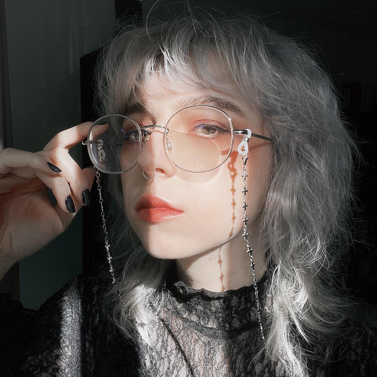 oVertoneColor's tweet photo. Happy spooky szn 👻🕷🎃
Tag us with your Halloween inspired looks for a chance to be featured!
#overtonecolor #hairideas #veganhaircare #hairvibes #silverhair #creativehaircolor https://t.co/Y1lj2caDMC
