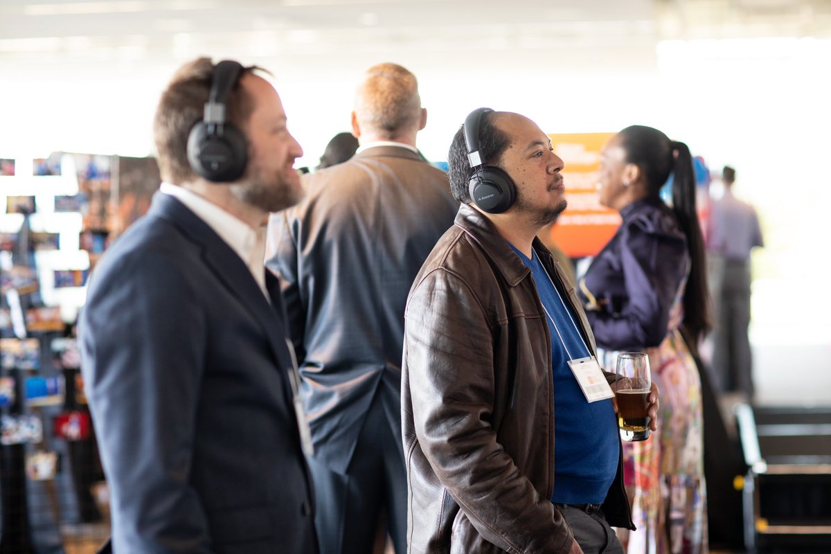 janicejackson's tweet photo. Celebrated our first year @HopeChicagoEdu. We had a packed house of partners, friends &amp; investors. We saw a 30% increase college enrollment in our 5 schools. Next we focus on completion &amp; pathway to great jobs! The wind is at our back! Thanks @McDonalds for sponsoring this event! https://t.co/T32kXCUqNQ