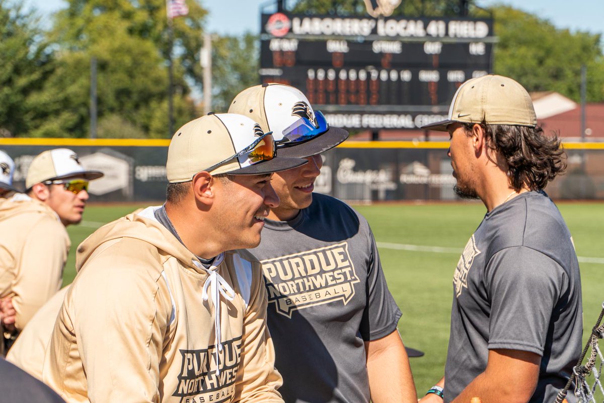 PurdueNorthwest's tweet photo. #PNWProud: Check out these shots from the #PNWPride Fall Sports Festival this past weekend! https://t.co/i4MOZjIHGr