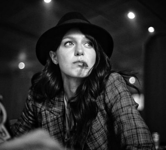 Happy Birthday to actor, producer, writer, and real-life Supergirl, Melissa Benoist    !!!! 