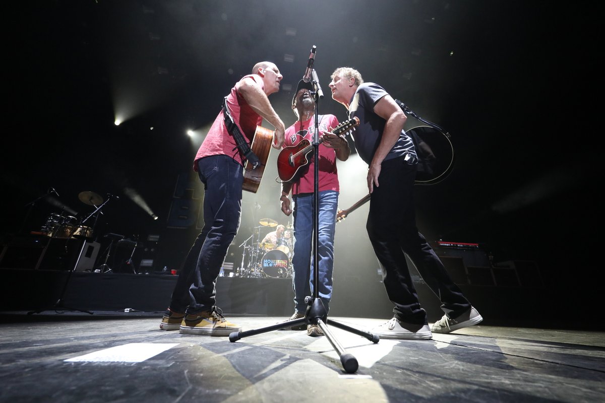 Hootie & The Blowfish tweet media