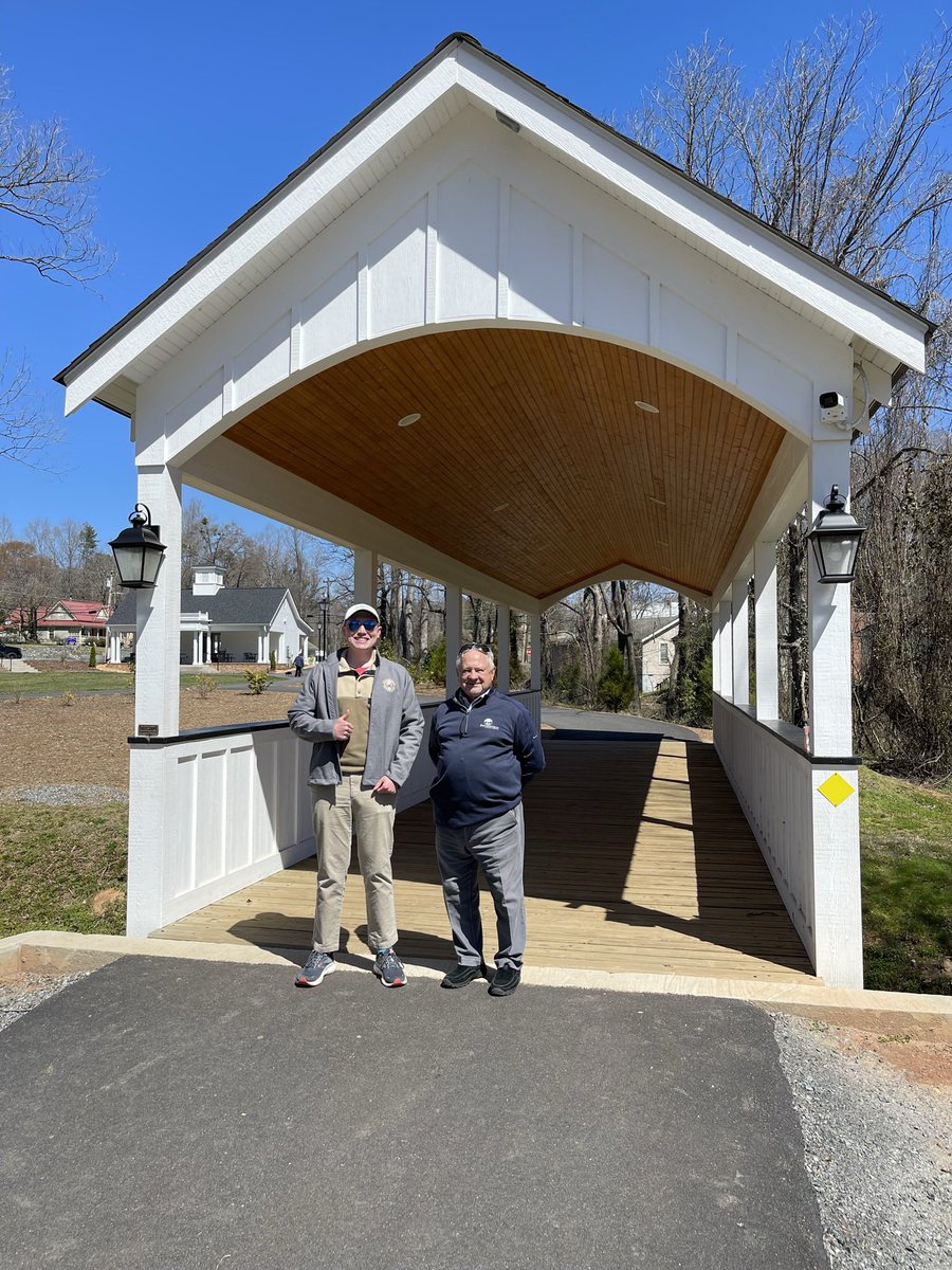 MitchellsMayors's tweet photo. #Rutherfordton, NC was a beautiful stop! Mayor Jimmy Dancy is an American hero, who served in the army stationed in Japan. He helped build their brand new park; truly ONE OF A KIND! Mayor Dancy loves spending time with his grandson and lets him sit up in the town fire trucks! 😃 https://t.co/QrTHsRSUfQ