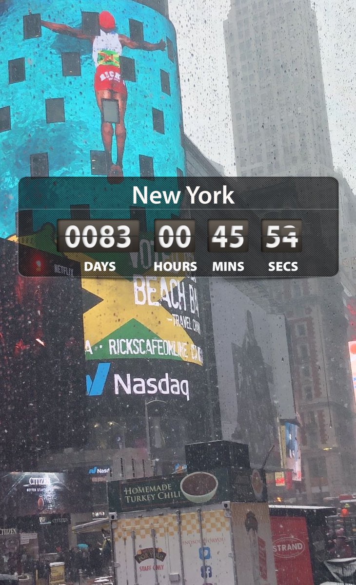 elainehoad's tweet photo. Holiday countdown #xmasinnewyork https://t.co/zMU9L08N22