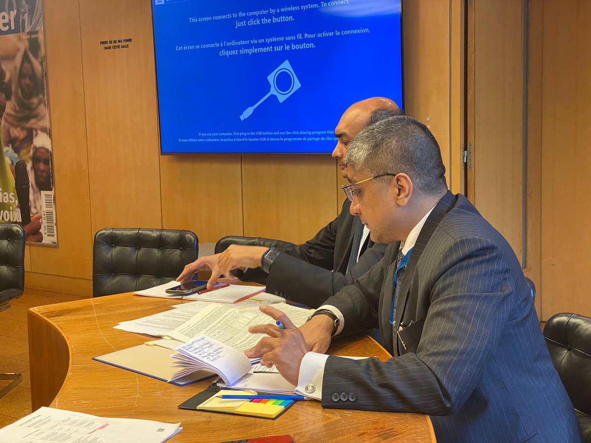 VishalVSharma7's tweet photo. #FACommission work on in full-swing with various electoral groups and delegations, getting queries addressed, in efforts to usher more transparency and chart a path towards consensus on the eve of #UNESCO’s 215th Executive Board. #EB215 #FAComm https://t.co/nle8UuGuq9