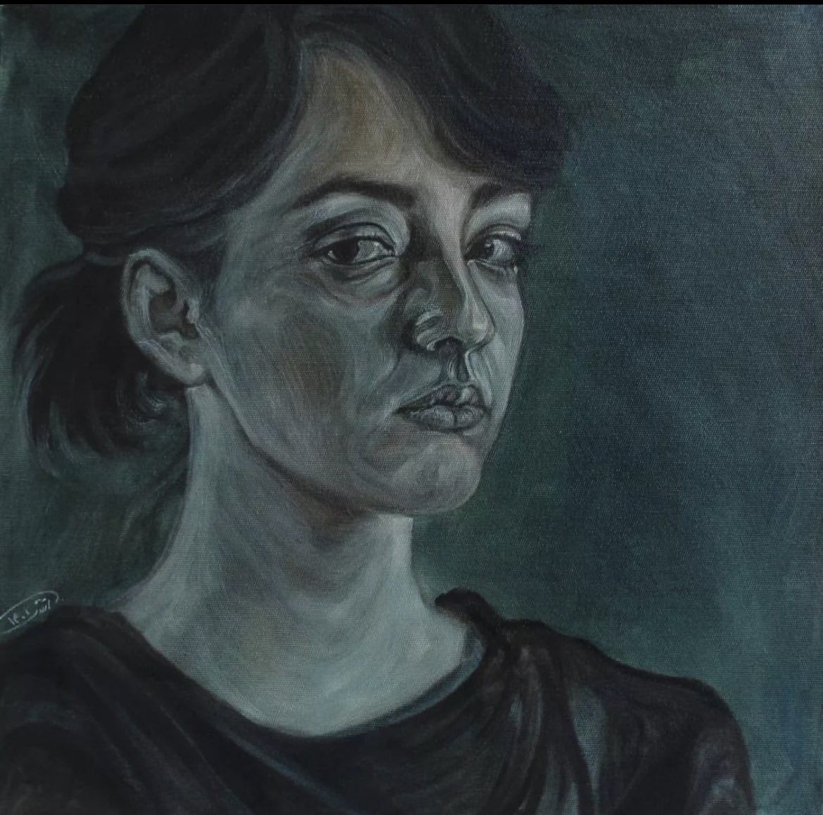 آتش شاکرمی خاله‌ی نیکا پس از چند روز که مخفی شده بود بازداشت شد، دایی نیکا رو هم سر خاکسپاری گرفتن و ازشون خبری نیست.
آتش (زهرا) شاکرمی مردم رو دعوت کرده بود در مراسم شرکت کنن.
آتش نقاش حرفه‌ای و بسیار به نیکا نزدیک بود.
نیکا با خاله‌ش زندگی می‌کرد.

#مهسا_امینی
#نیکا_شاکرمی