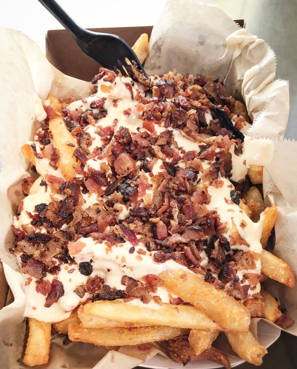 SLODogHotDogs's tweet photo. Sure we got hot dogs but we also have loaded, super cheesy bacon cheese fries, too! #baconweek
FIND US FALL 2022
@CalPoly campus
MON - FRI
⏰🚚 11-2PM
MOTT LAWN
MON - TUES / THURS - FRI
⏰🚚 5-8PM
PAC PLAZA
.
.
#fries #Bacon #foodie #calpoly #slo #tuesdayvibe https://t.co/4sLEEbKvt3