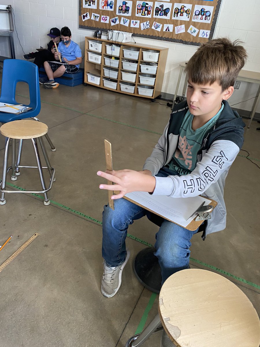 michellecoles8's tweet photo. Gathering primary data to turn into a graph. @LittleFallsPS #tallychart #catchtheruler #onehand #math https://t.co/tBugC6xaMd