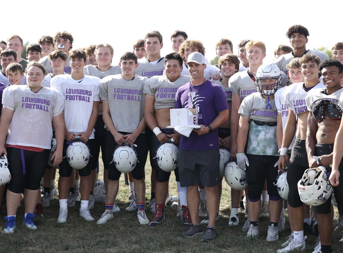 Louisburg head football coach Drew Harding was named as the Kansas City Chiefs Coach of the Week today by the organization. He was presented the award by former Chief Gary Spani. Congrats <a href="/HardingLHS/">Drew Harding</a>!