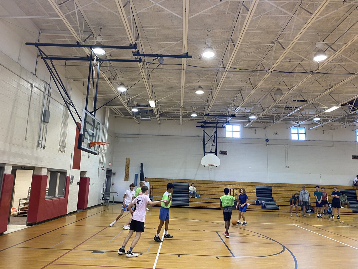 MrsCMacAllaster's tweet photo. FCHS DECA 3v3 tournament! These students are so passionate about creating opportunities for others and supporting their school community. #chouse ❤️🐾🖤 @ForsythCHS @fchsdeca @FCCollegeCareer @DrJoshLowe https://t.co/xIO9OniuWJ