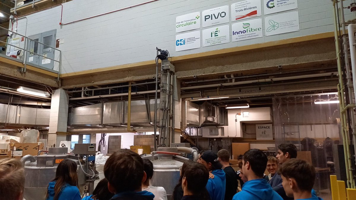 CEGEP de Québec : l'équivalent du lycée pro avec en plus un centre de recherche sur le papier. Vers la disparitiondu plastique 🎄😀<a href="/FiletPierre/">Pierre Filet</a> <a href="/acbesancon/">Académie de Besançon</a> <a href="/lhgbesancon/">Lettres histoire géographie académie de Besançon</a> <a href="/DuchanoisG/">DUCHANOIS Gwladys</a> <a href="/ChLenglet/">Christèle Lenglet Mélot</a> @ProfLeluherne <a href="/MalauriePrincet/">Princet Malaurie</a>  <a href="/doc_huis/">CDI_Doc_huisselets</a> <a href="/CRCNoidans/">Collège René Cassin - Noidans les Vesoul</a> @CDIbelin <a href="/drareicbfc/">Relations Internationales Région académique BFC</a>