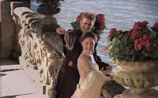 leovanilles's tweet photo. hayden christensen and natalie portman on the set of attack of the clones (2002) https://t.co/lH0NZXMjNJ