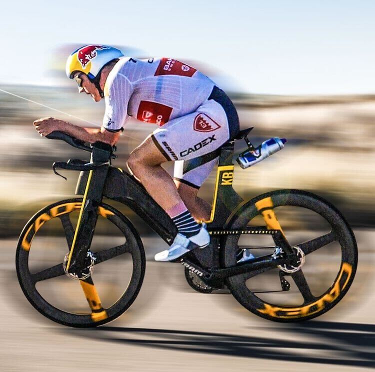 CADEXCycling's tweet photo. The @gtntweet recently sat down for an in-depth first look at the record-breaking CADEX Tri to learn about the history, design details, and key features of the radical frameset.

Watch the full video → https://t.co/f4qZq0rn2O

#ImpossiblyFast #CrushTheClock #overachieve https://t.co/0DBm8Omlqy