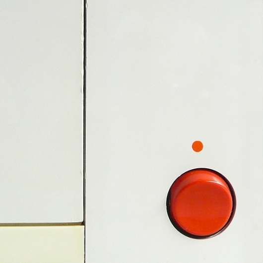 AisleOne's tweet photo. Braun buttons.

Source: Pinterest https://t.co/D5iSdp1BSS