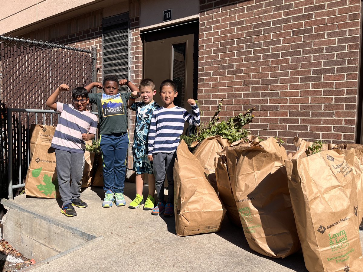 What a beautiful day to winterize our <a href="/NoviWoods/">Novi Woods Elem.</a> garden!! It took big muscles and a LOT of determination to clean up these beds!! #novitogether