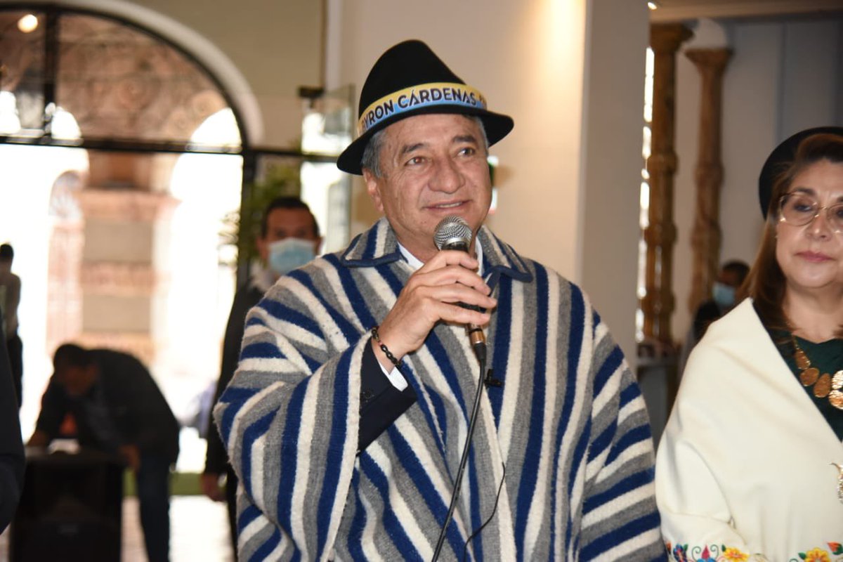 pedropalaciosu's tweet photo. En un momento de tradición, fiesta y música, fui invitado a las fiestas de mama negra por el alcalde de Latacunga Byron Cárdenas, que grata visita. https://t.co/d5PArqyAp8