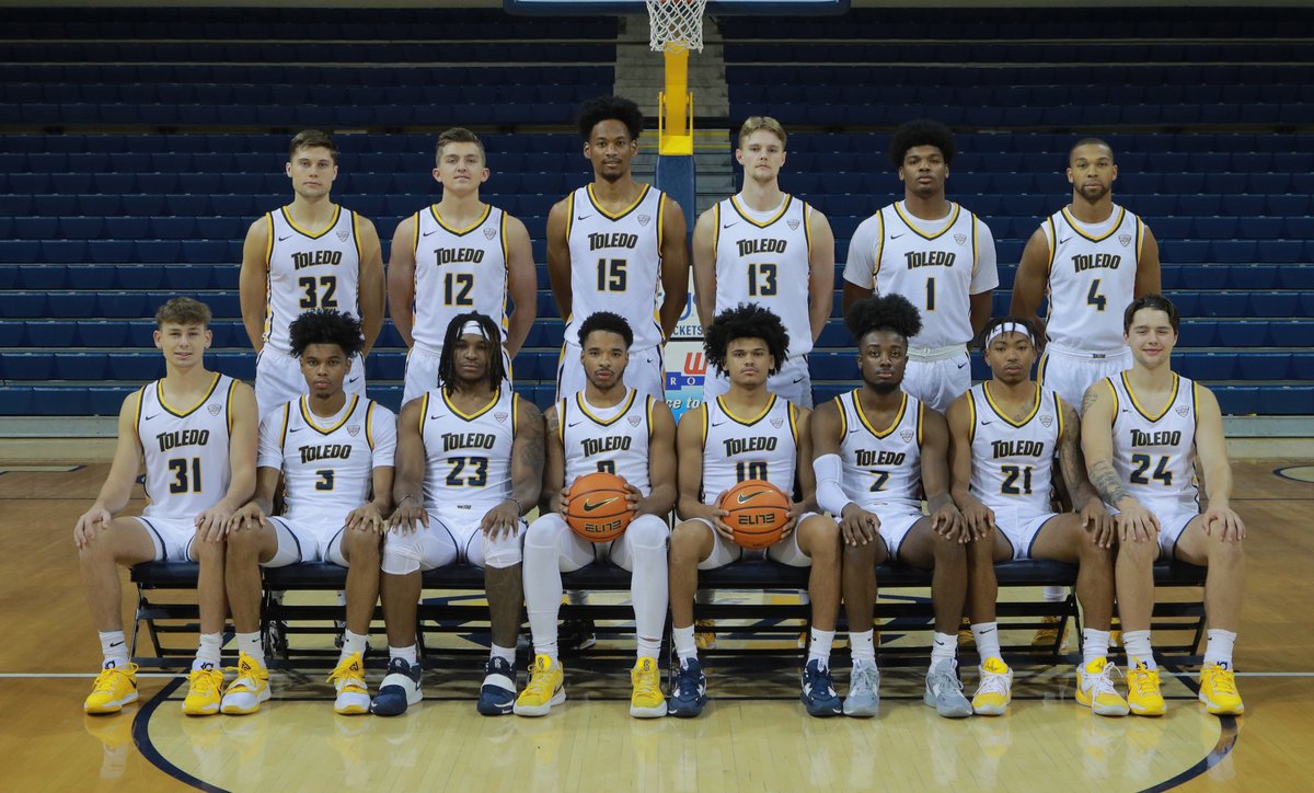 Toledo_MBB's tweet photo. Your 2️⃣0️⃣2️⃣2️⃣- 2️⃣3️⃣ Toledo Rockets‼️

3⃣4⃣ days until our season opener vs. Valpo‼️ #OnlyUs #TeamToledo https://t.co/PkfSPEEbEn