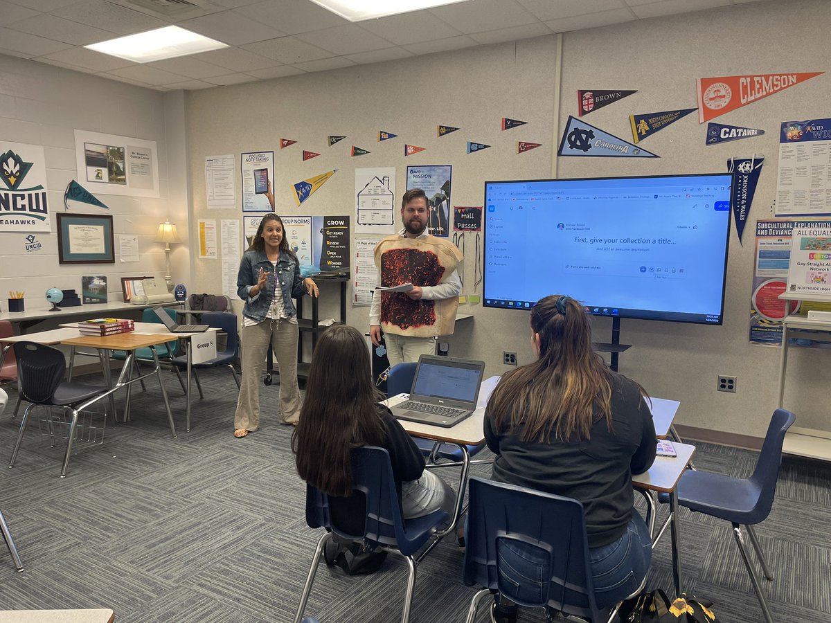 Twitter asks “what’s happening”… a lot! Freshman <a href="/MonarchsNHS/">NHS Monarchs</a> are starting the Student Ambassador Program for <a href="/wakelet/">Wakelet 💙</a> in AVID during <a href="/FlexTimeManager/">FlexTime Manager</a> with <a href="/michaelbowen2/">michael bowen</a> and Mrs. Tucker #onsowdlt