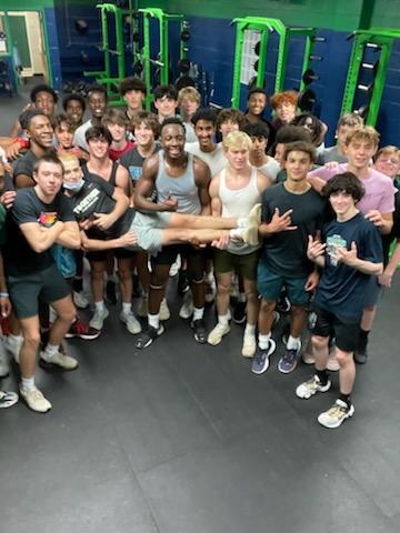RyunCook's tweet photo. Please give this guy a follow! @aidensalas_ is in a fight against cancer and Aiden's Army is behind him! https://t.co/L3XopLIlX5