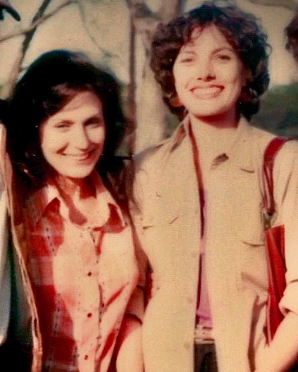 The incomparable #LorettaLynn gave me her first interview for a national  publication and one of mine too, Esquire 1971!!! Then here on set of “Coal Miner’s Daughter” 1979. Once you met her, you’d never forget her. So much fun, talent, authenticity, a legend deserved.