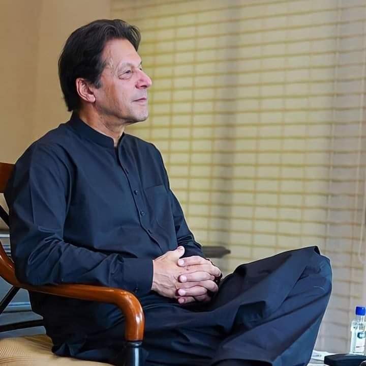 samad81017690's tweet photo. Happy birthday boss
@ImranKhanPTI https://t.co/v2mQMHbFua