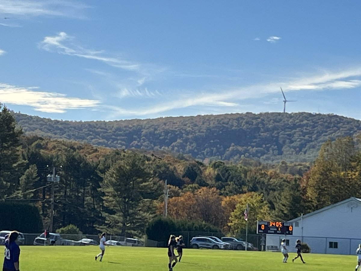 jtague252's tweet photo. The views from our @FWSU schools were amazing today! #fallinVermont #FWSUbelieves https://t.co/s3lAmkYKNf