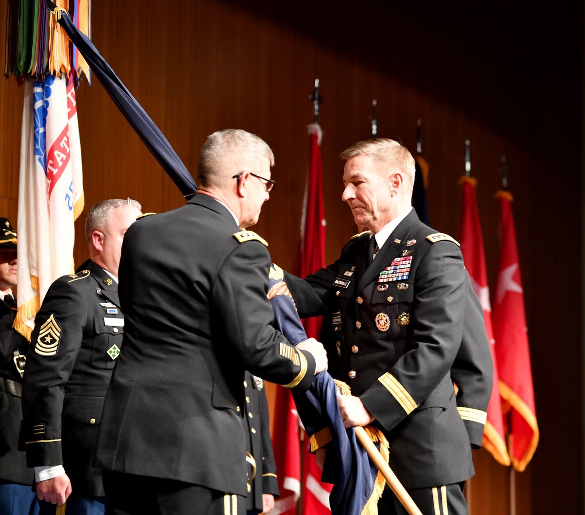 SecArmy's tweet photo. Congrats to GEN Jim Rainey on your promotion to 4-star &amp; your assumption of command as the new @ArmyFutures Commander. With your @usacac &amp; G357 experience, I know you will continue to drive innovation in our @USArmy #Modernization efforts. #ForgeTheFuture https://t.co/4uOgofs7r1