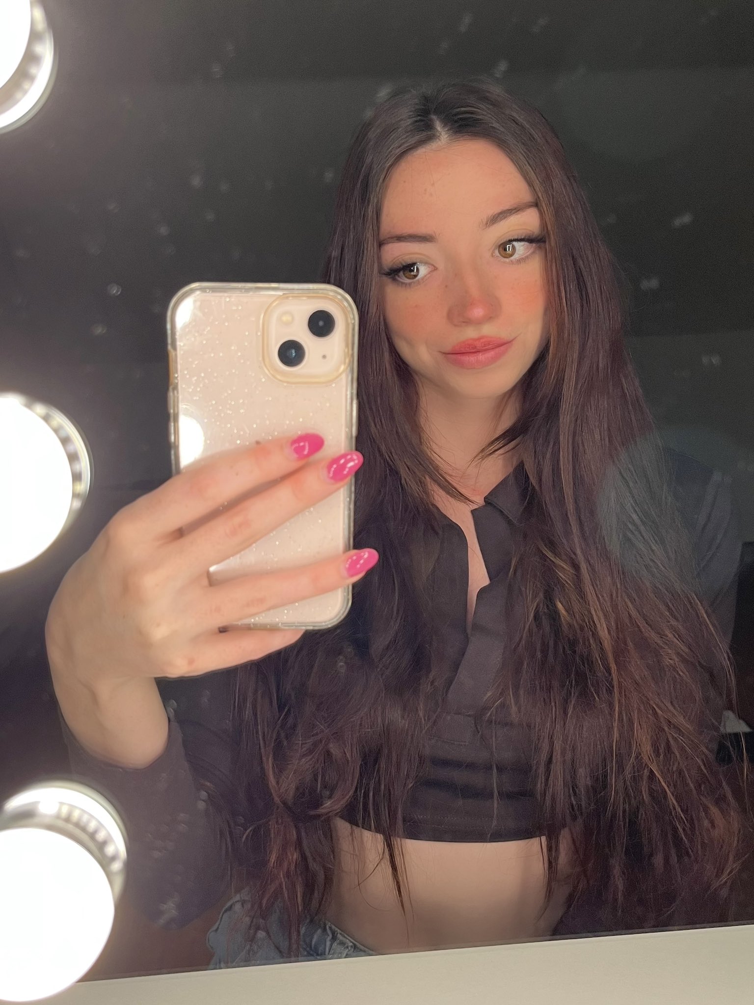 Molly Moon 🌙 on X: Excuse me sir .. t.codaw9lEXxqa  X