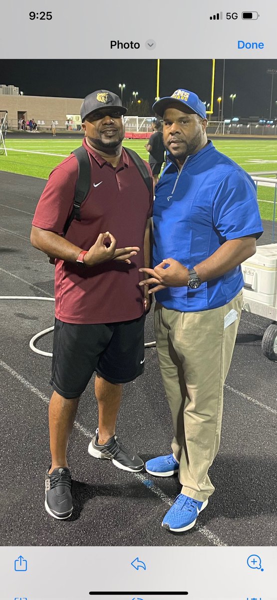MCMSCoogs's tweet photo. Congratulations to JBMS Bears for being the first team to score on the #UNDEFEATED #MCMSCOOGS! IT WAS A #CLASHOFTHETITANS! Our @COOGS persevered to VICTORY, securing the #1 spot for the #DISTRICTCHAMPIONSHIP! 25:12
26:0 (7th) #WEnotME πΎπππΎ https://t.co/zp0qLFk2wR