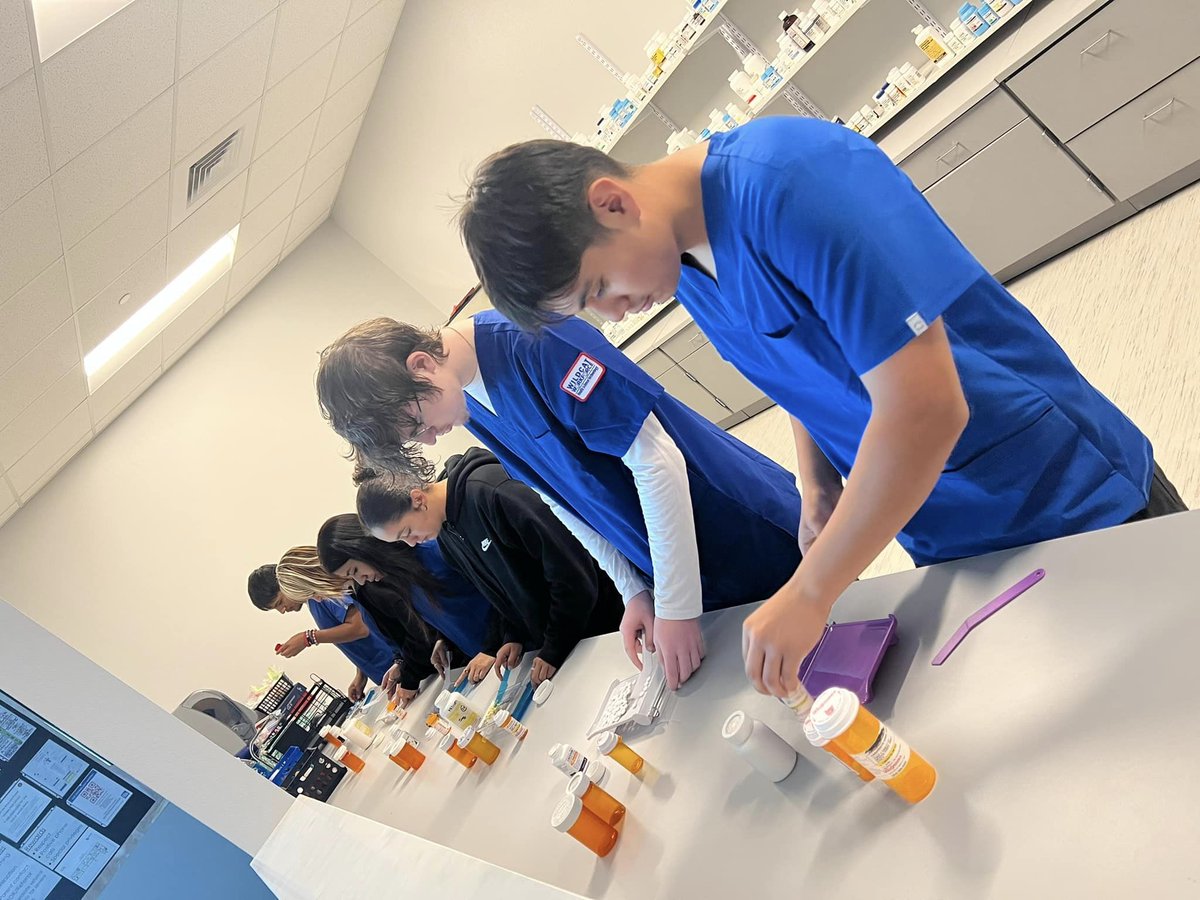 DeniseAyres13's tweet photo. The @TempleISD #WildcatWorkforce pharmacy provides just the learning space needed for our PharmTech students to practice making a suspension, count pills, and measure liquids. #Empower #NotRealMeds #ScrubsAndSkills https://t.co/TI4X2nJxF5