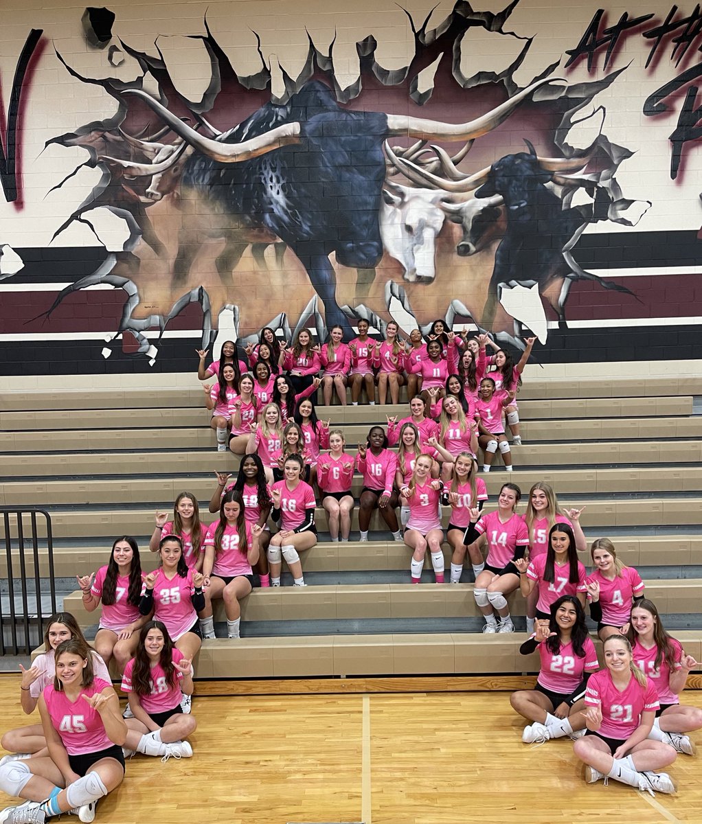 CoachForshee's tweet image. 💕PINK OUT💕
#BreastCancerAwareness #PinkOut #NobodyFightsAlone #fightlikeagirl