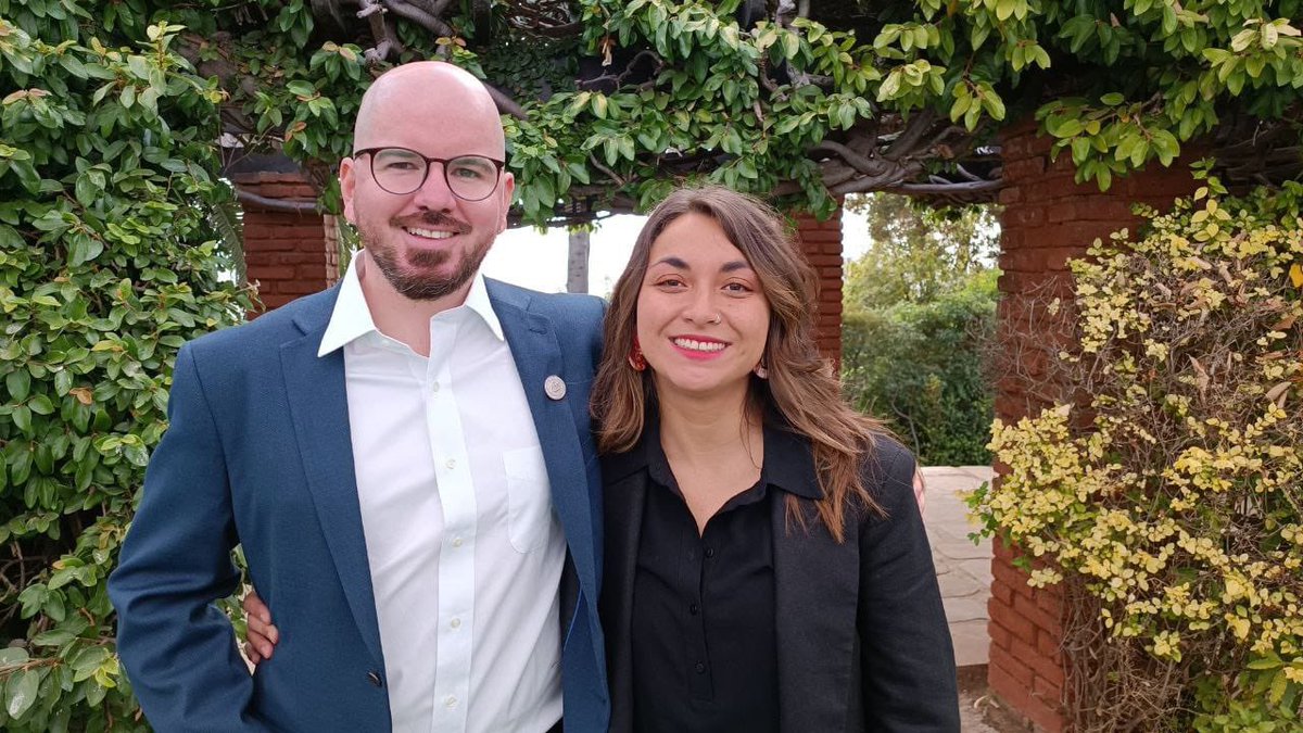 El nombramiento de la pareja (o ex pareja) del Ministro Jackson en el Ministerio del Interior es una muestra más de la pitutocracia, nepotismo y amiguismo que corroe a este Gobierno.

Suben los impuestos para financiar a sus amigos y familias.