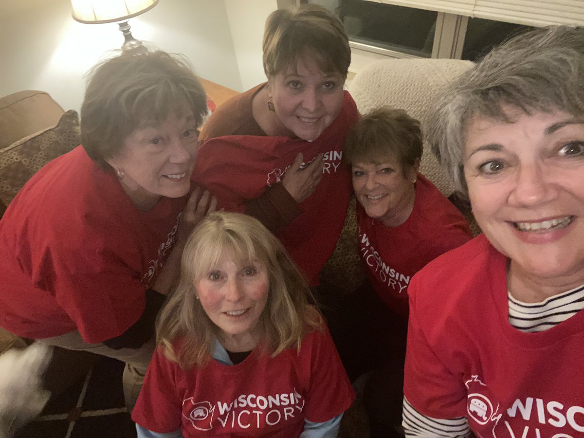 ElizabethWirth7's tweet photo. Ozaukee County had a fantastic “Wisconsin Victory” team meeting this week! Many events and upcoming meetings were planned and confirmed.🇺🇸🇺🇸🇺🇸🇺🇸🇺🇸🇺🇸
#LeadRight https://t.co/gA7MJD8V1X