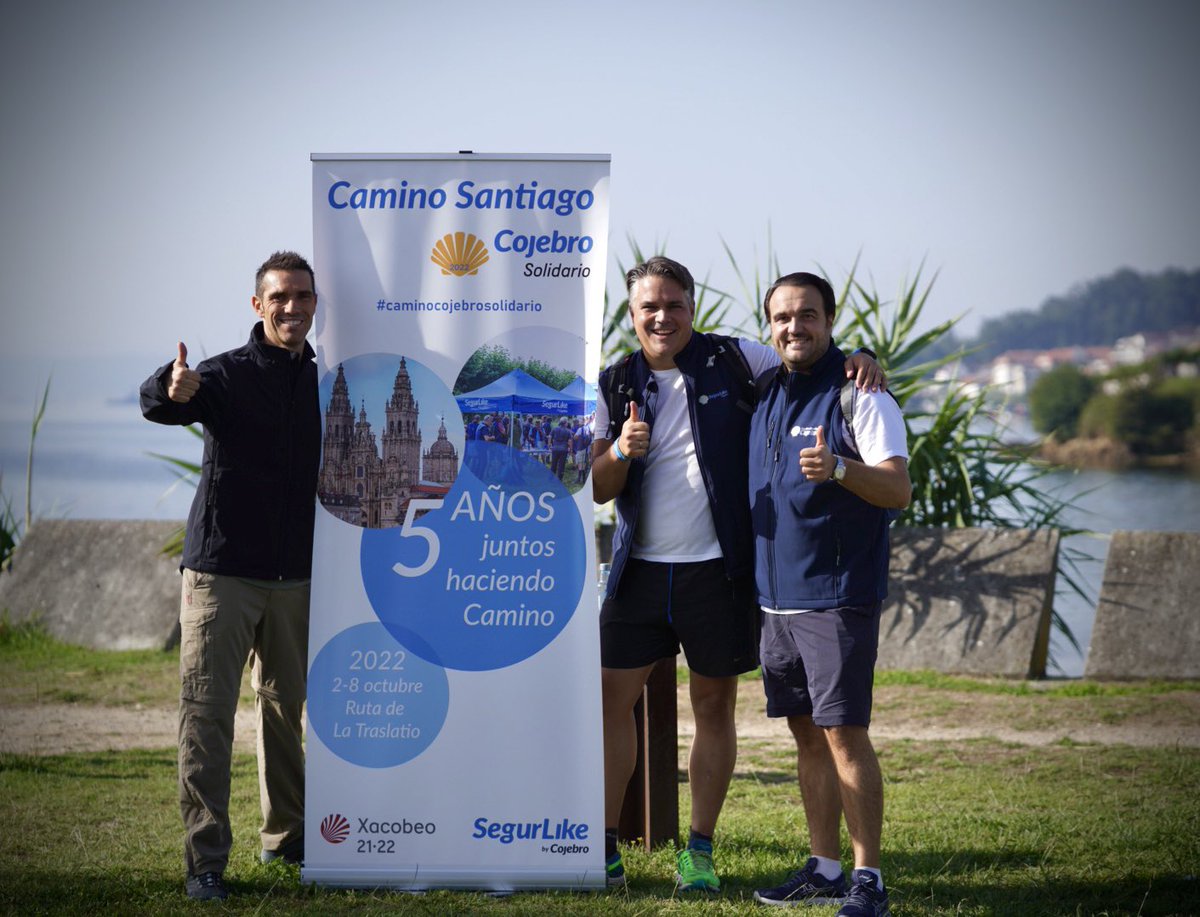 FcCalvin's tweet photo. Otro año más en el Camino Solidario @cojebro_com  Juntos hacemos camino!!! @santalucia_seg  al lado de la mediación profesional. #conectadoscontig@ #conectadosconcojebro https://t.co/ZMMutNPTQ0